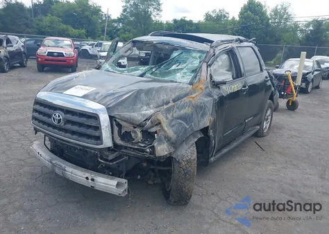 2013 Toyota Sequoia Sr5 5.7L V8 from USA, damaged, VIN 5TDBY5G17DS086407